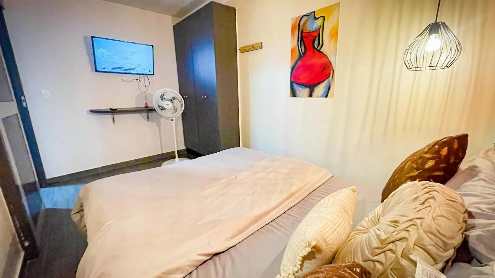 Red Apartment Excelente Ubicacion Laurles Los Molinos Μεντεγίν